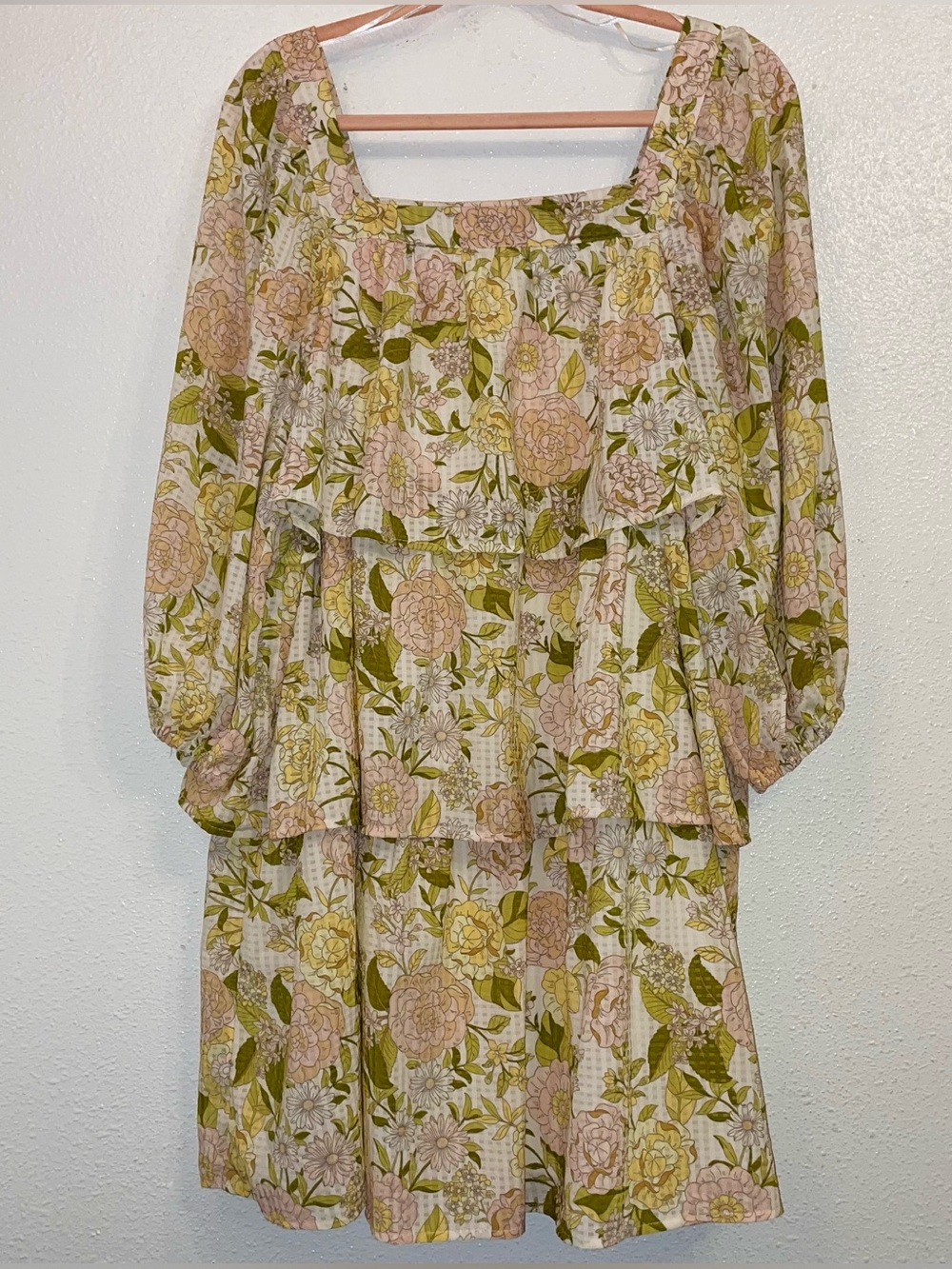 Who What Wear Pink & Olive Floral Tiered Long Sleeve Dress